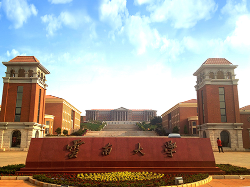 1、云南大学呈贡校区一期智能化建设工程.jpg
